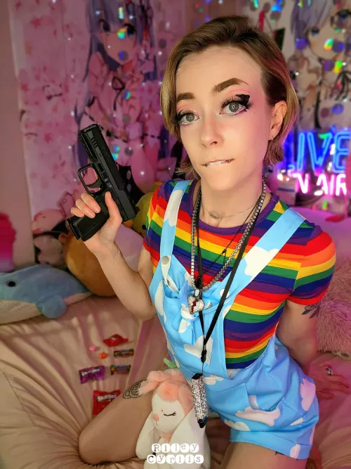I'm your rainbow batshit babygirl now