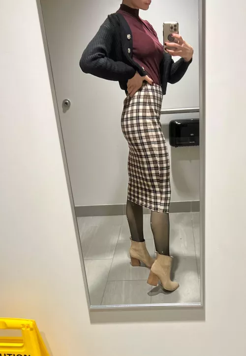 New coworker, ready for some ice breakers