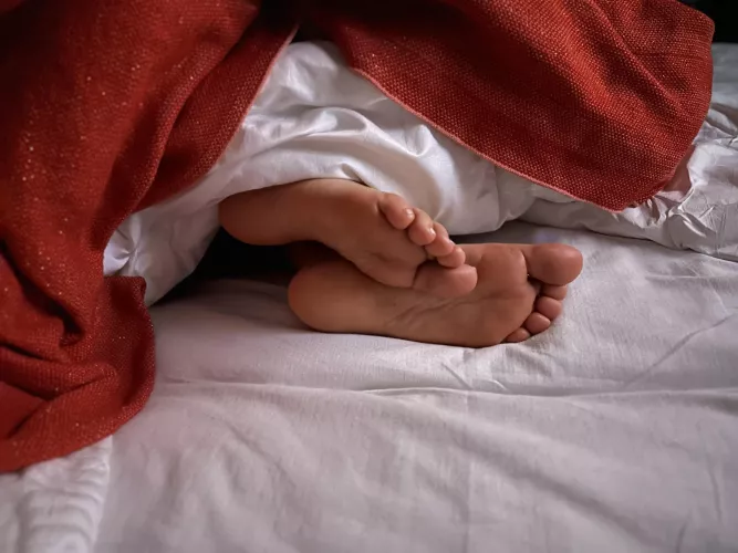 OC perfect little feet.