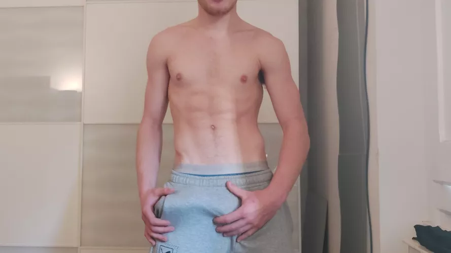 Only way I can hide this is putting it into somebody