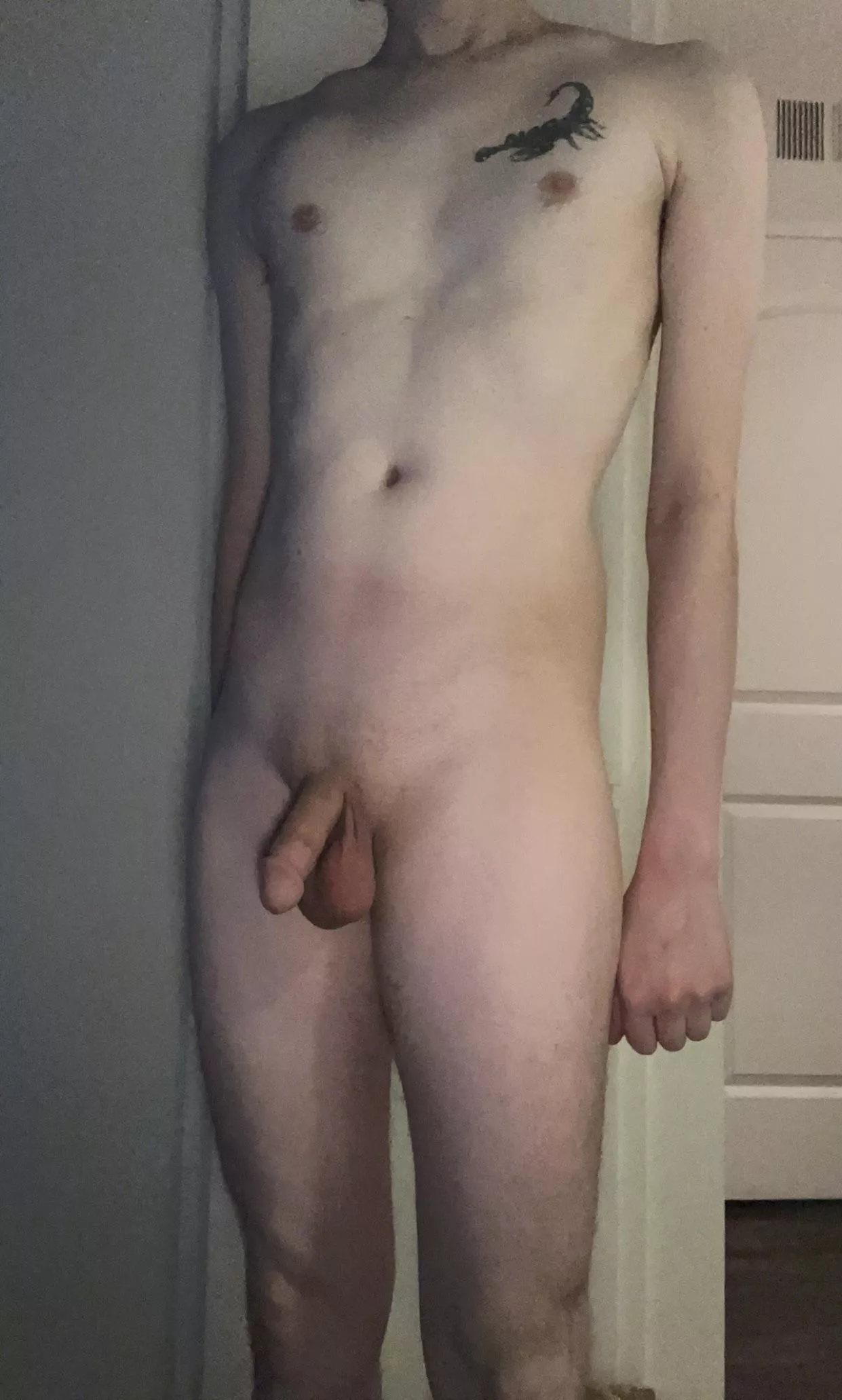 Patiently waiting to serve a powerful woman