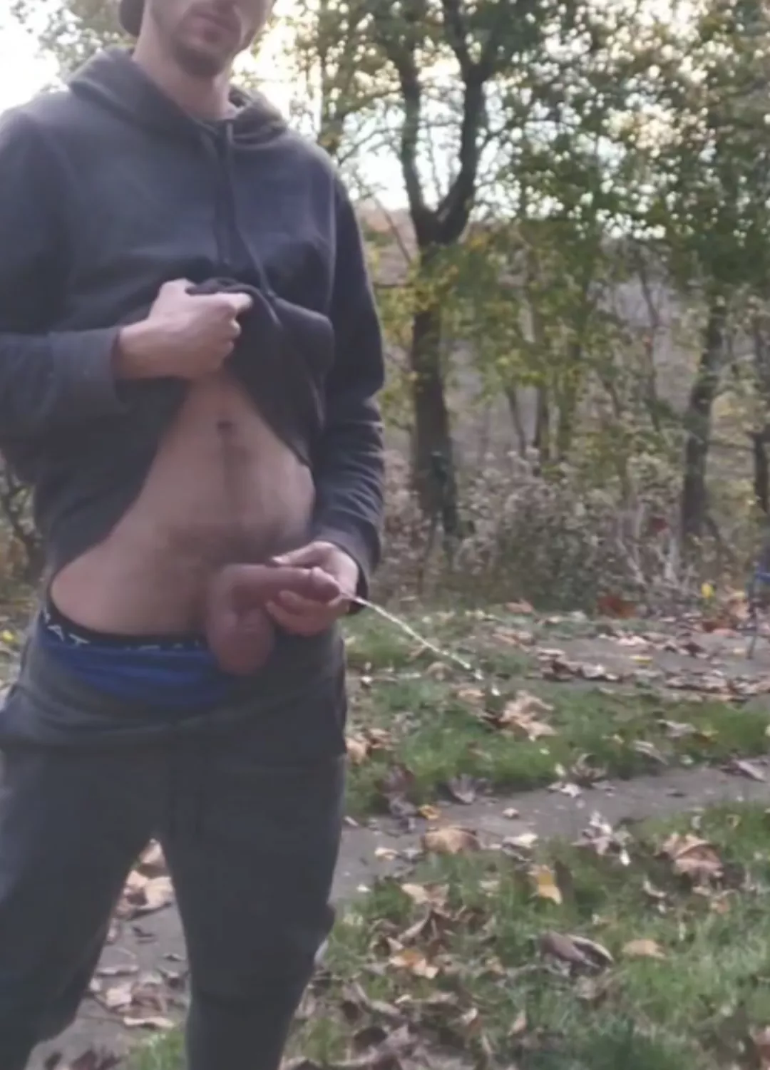 Quick piss pic outside for the guys here who get turned on by that