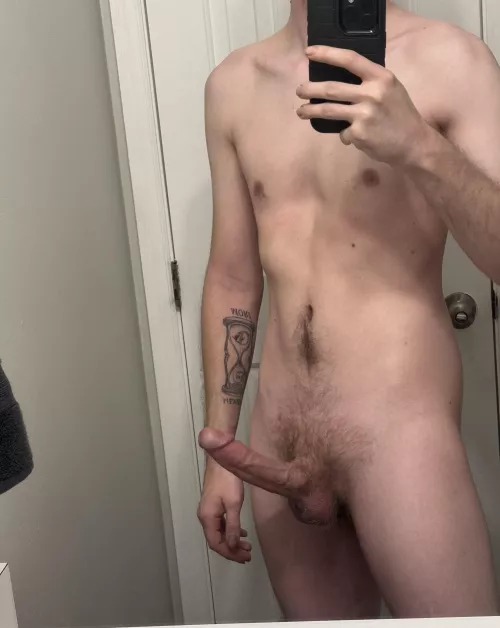 Sending pics to whoever asks for the next hour