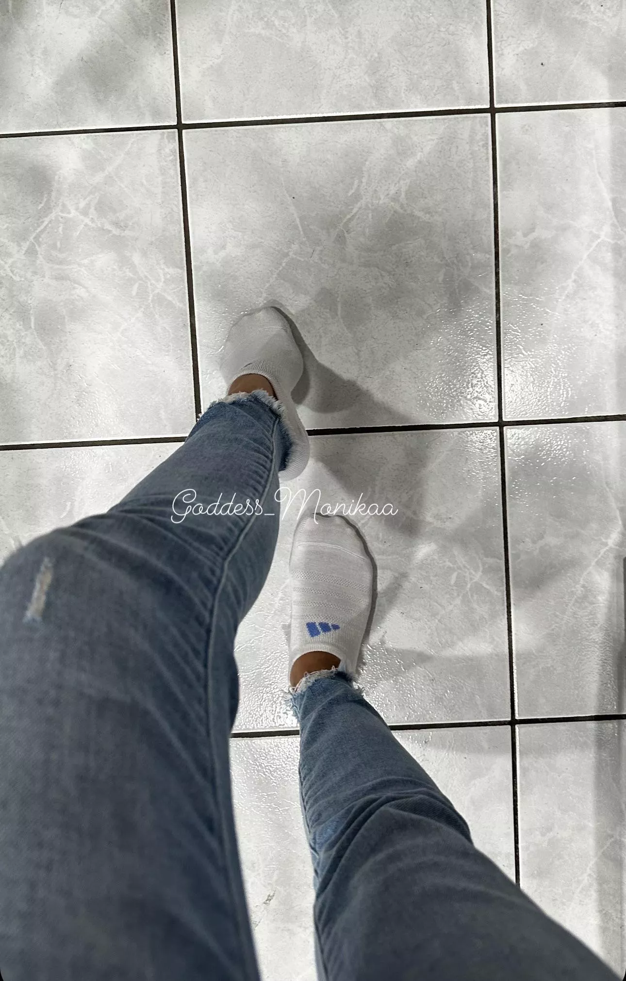 Soft adidas socks (US based free shipping) proof of wear and tracking info