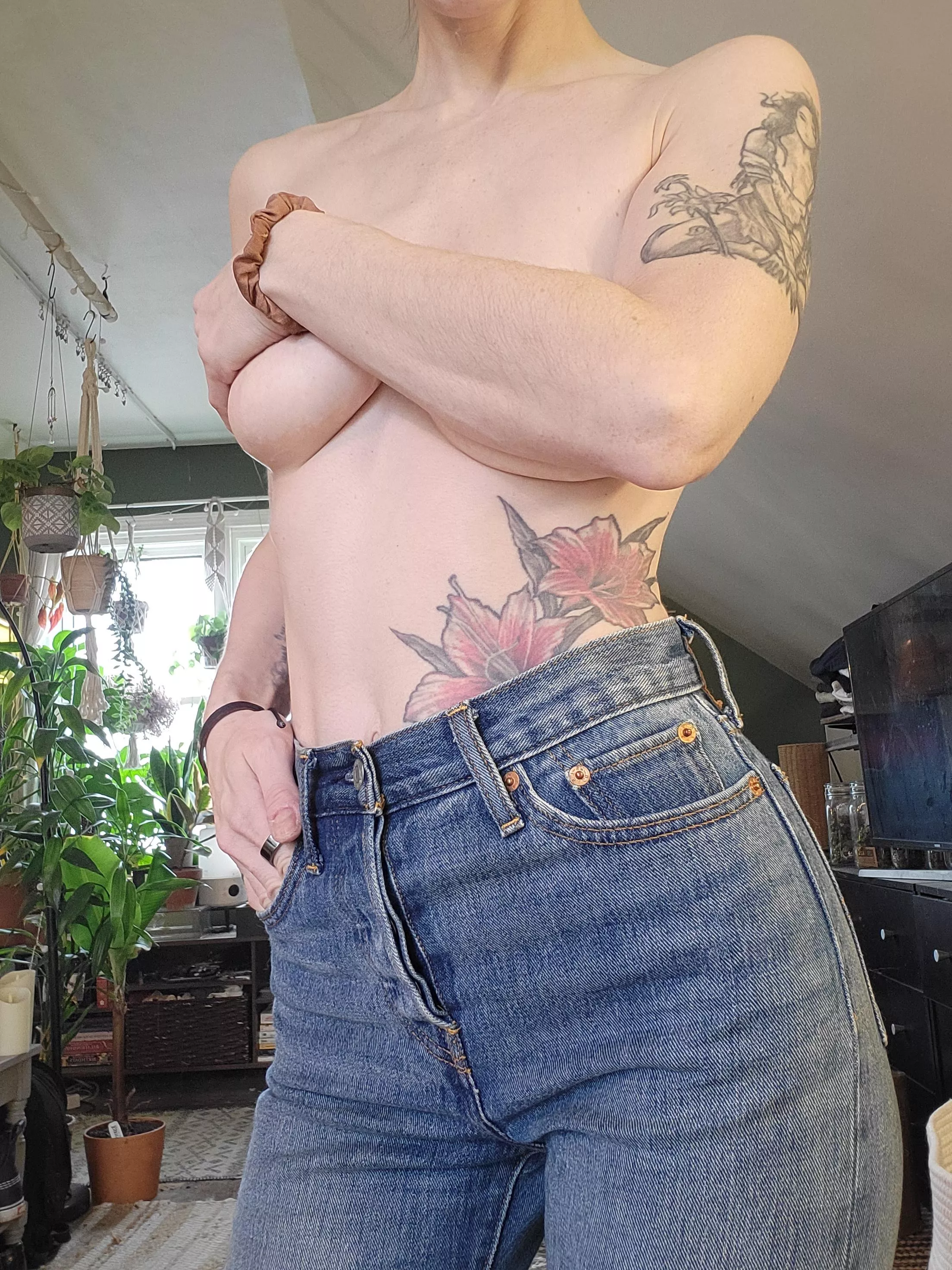 Today's outfit minus my yellow sweater 😋