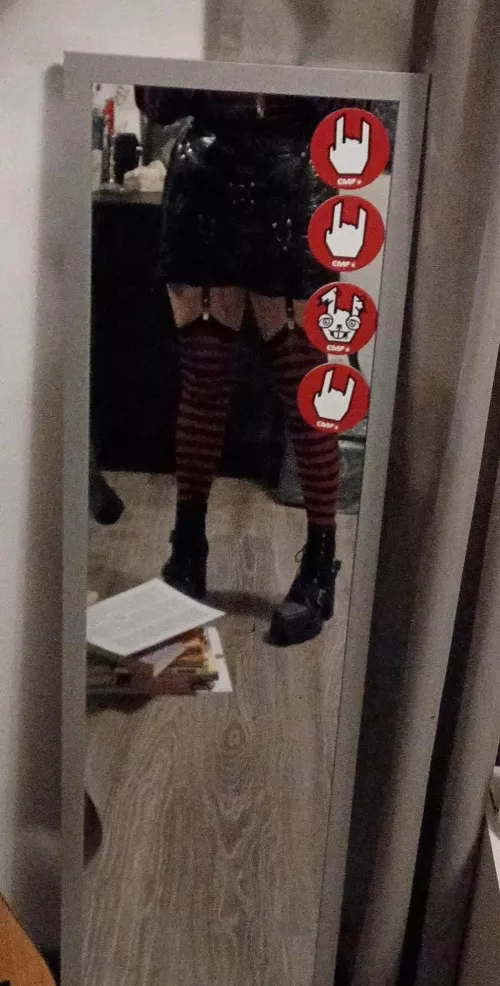 Upvote if you want to get humiliated by a hung Femboy <3