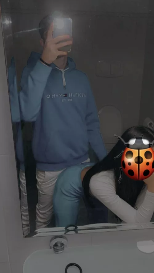 vill du se mig bli knullad? skriv privat🫢😈😘