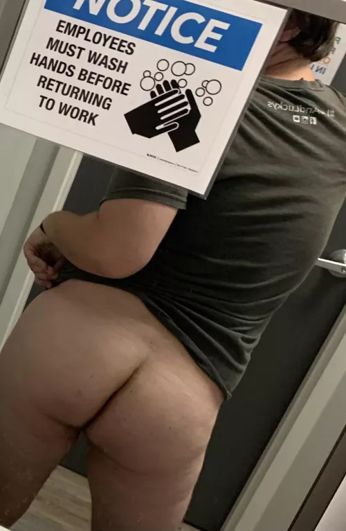 Would you meet me in the bathroom?