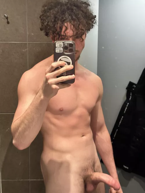 18 and NEED an older woman