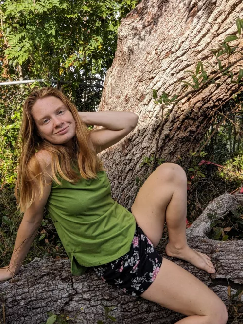 Auburn Autumn Leaves and Me🍁 [F27]