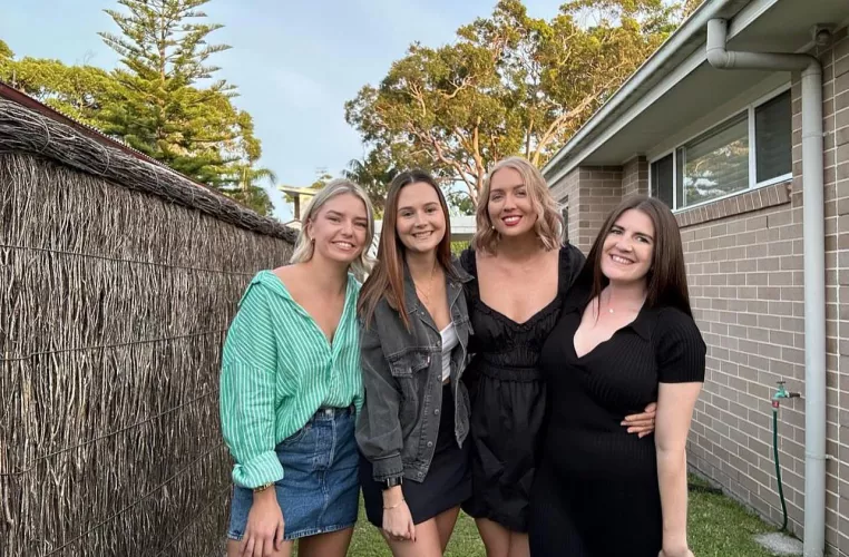 Blondes and brunettes