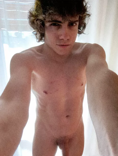 Can I use your lockerroom?😜