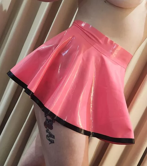 Can you see it past my pink latex 🩷🥰