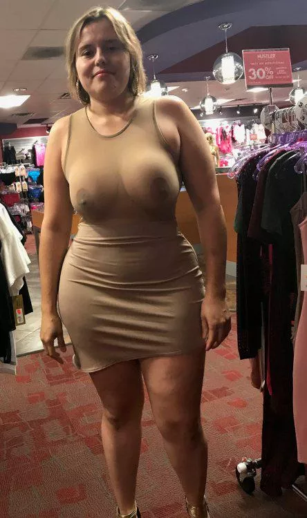 Curvy girl out shopping