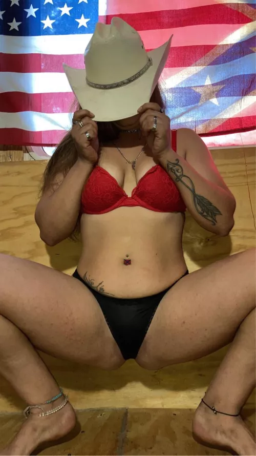 Do you like cowgirls 😘link In bio 😈