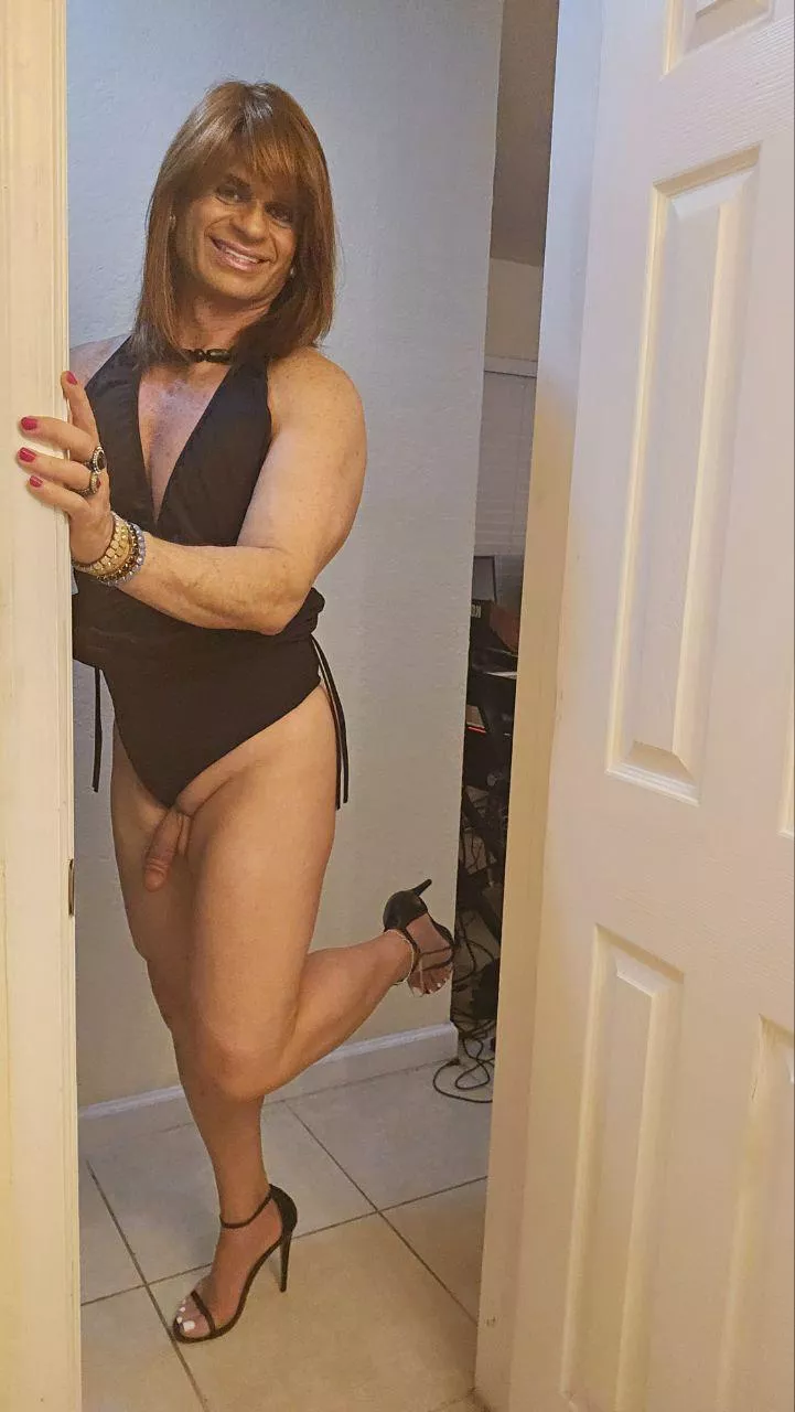 Don't mind me, I'm just a tgirl trying to look cute