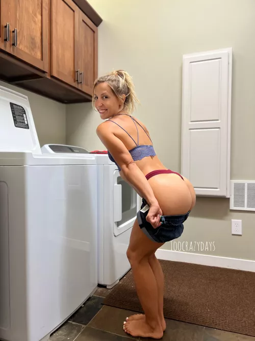 Feel free to put it in my ass, bet you wont last 2 min