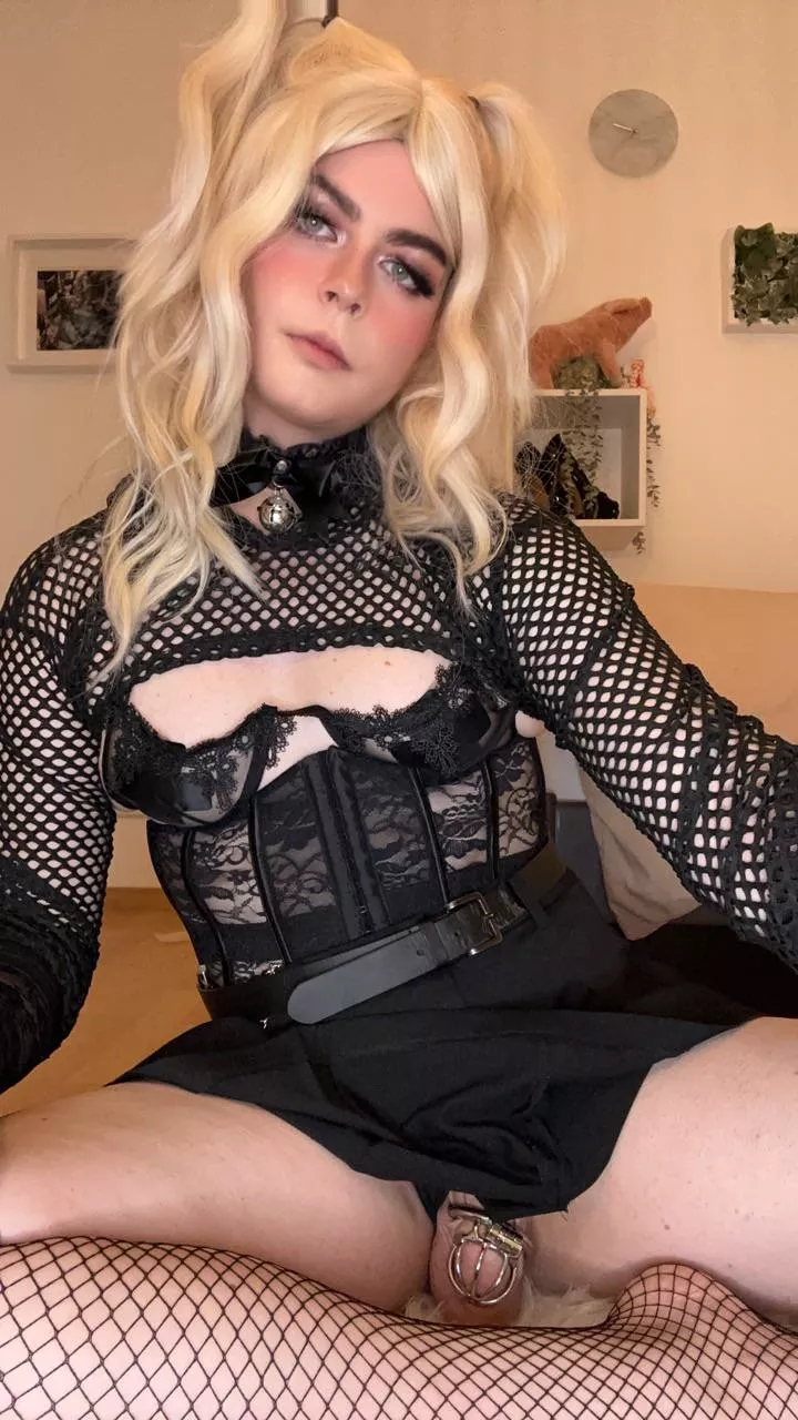 Good sissies stay locked until their little cocks become tiny and useless - how am I doing?