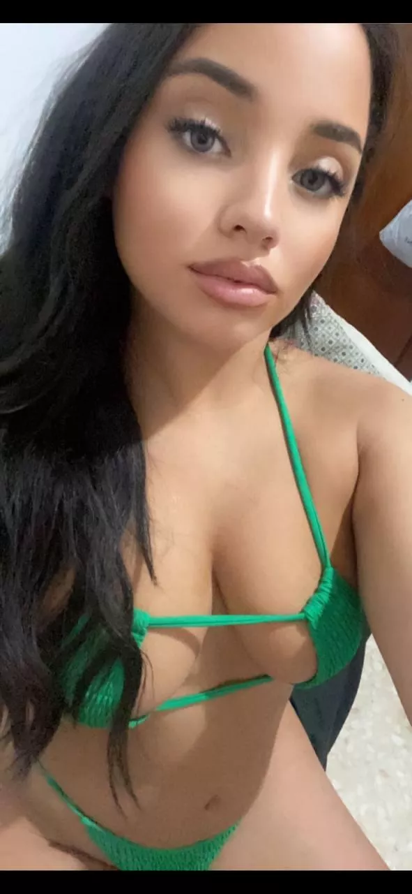 Green is a good color right?<3