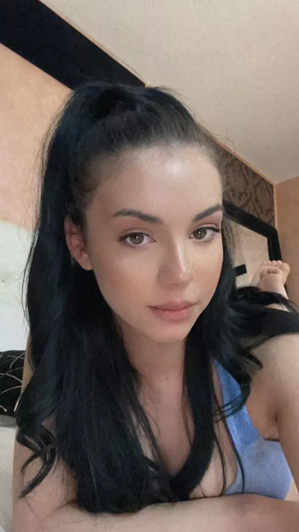 Happy Monday ONLINE Now! [https://www.myfreecams.com/#Lucy_Foxx]