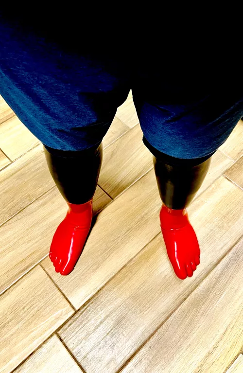 Heading out for a walk with the dog. The toe socks make it slippery… The rubber makes it fun.