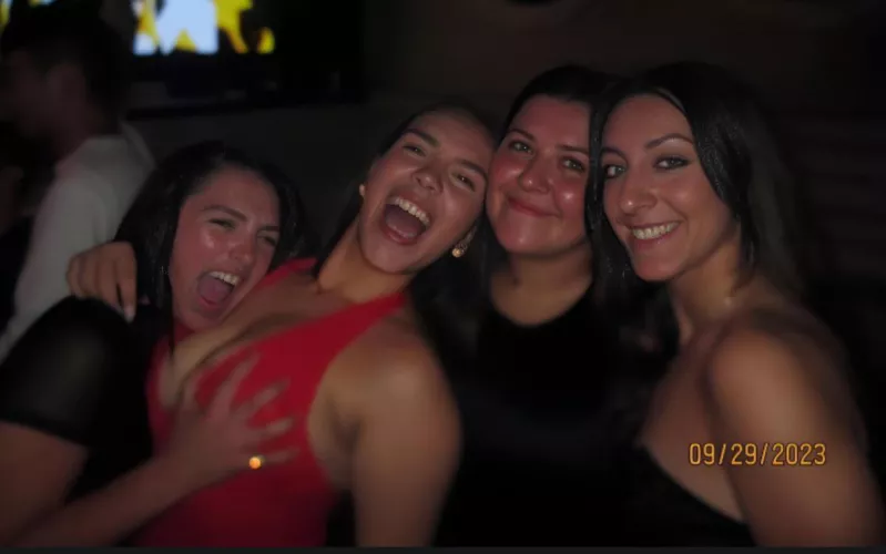 Her face is definitely envy