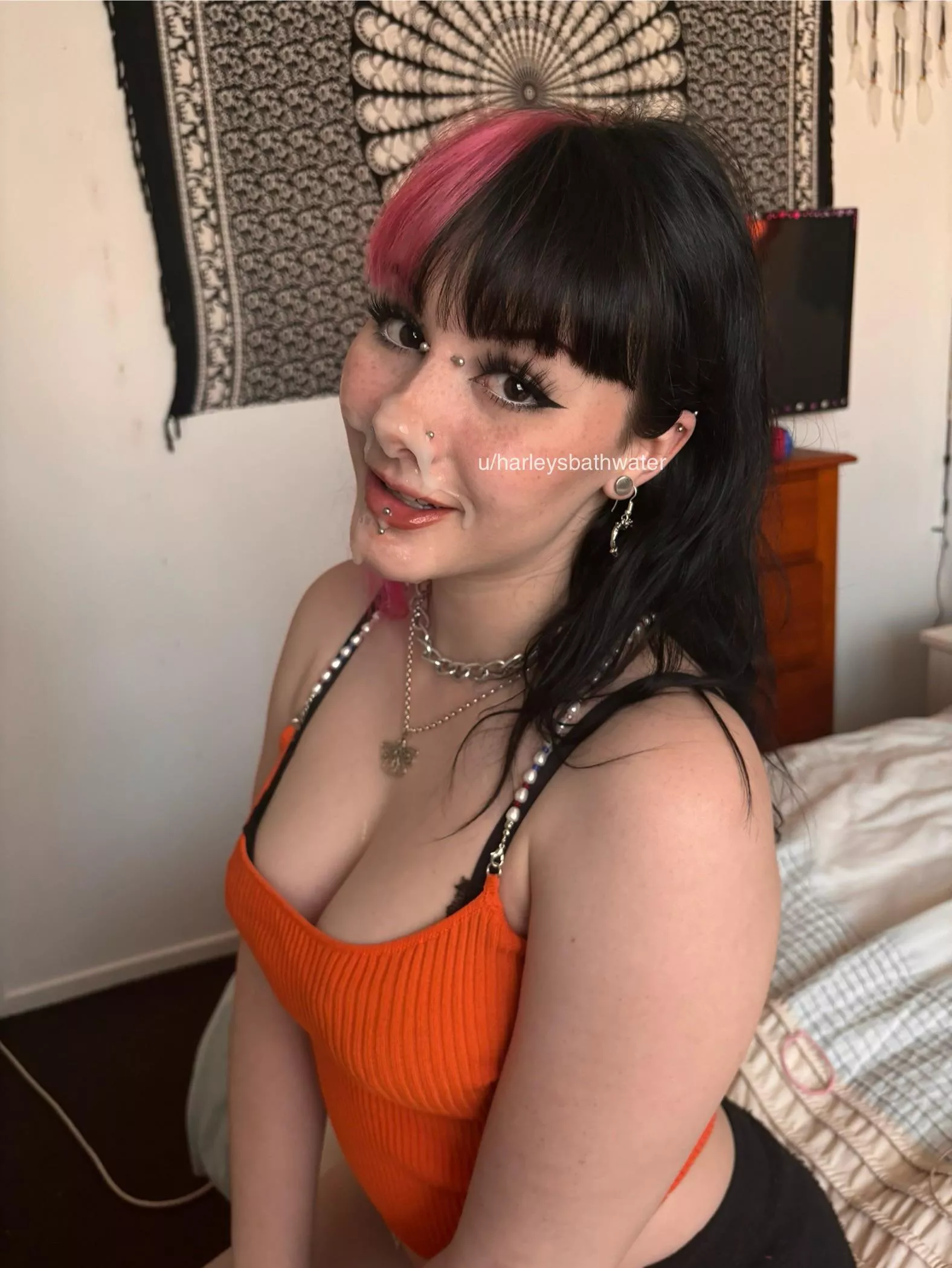 I think we should normalise cumming on your friends faces