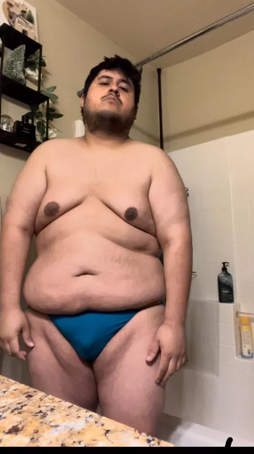 Ignore my man boobs 👀