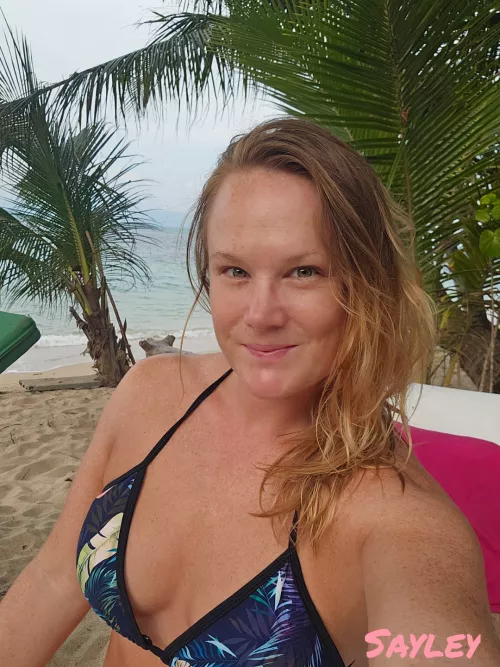 [IRTR] would you rub suntan lotion on me?