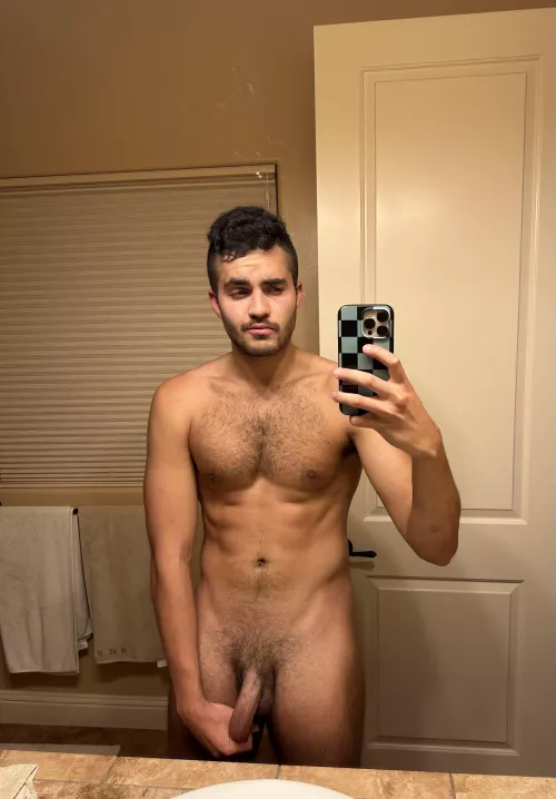 Let’s start the New Year off with a BANG😏