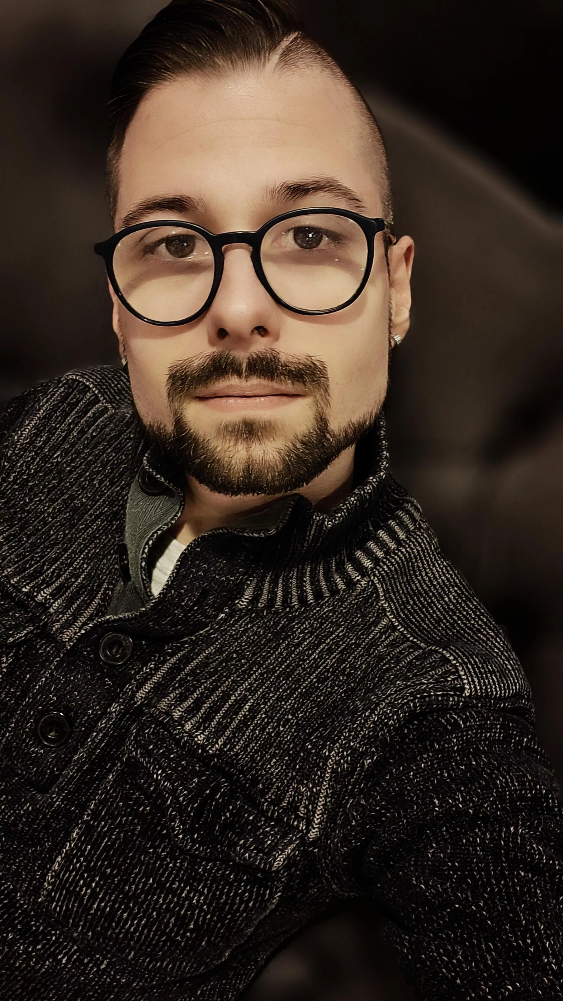 Love the outfit. Dm's are open.