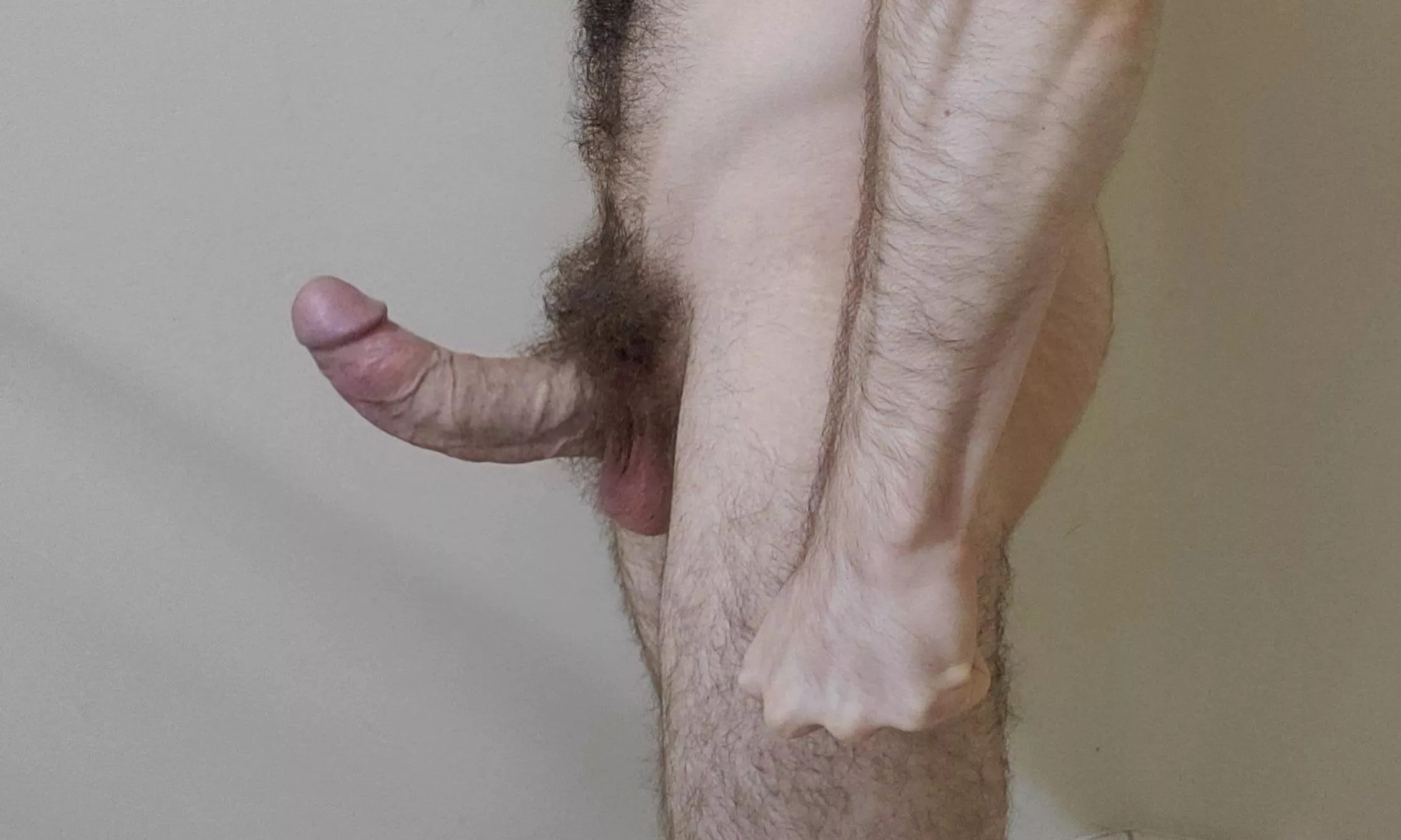 Should I trim, bro? [33]