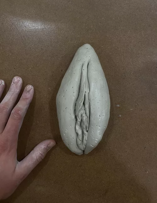 Thanks for the inspiration u/Anacomana :) Clay Vulva by me