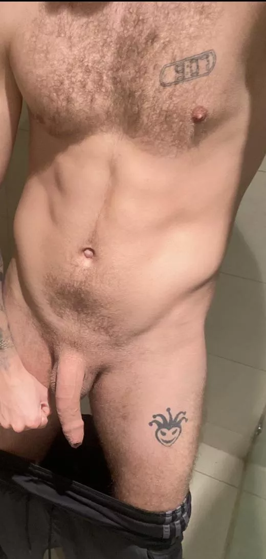 Videos or pictures to cum to?