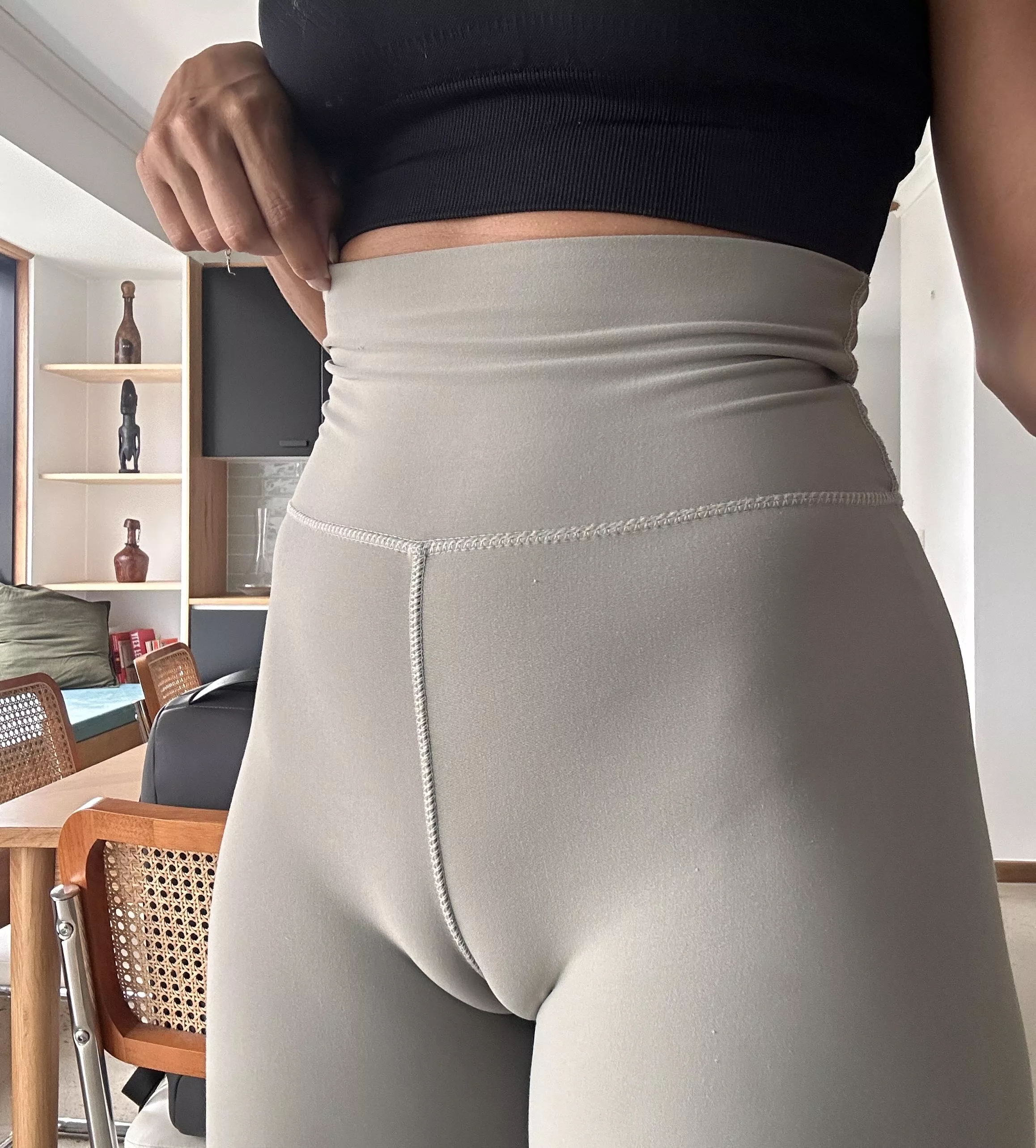 What do you like more, my leggings or my cameltoe