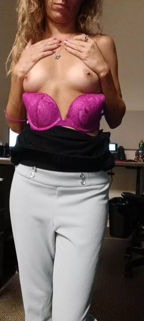 What’s the point of having boobs if you’re not gonna flash them