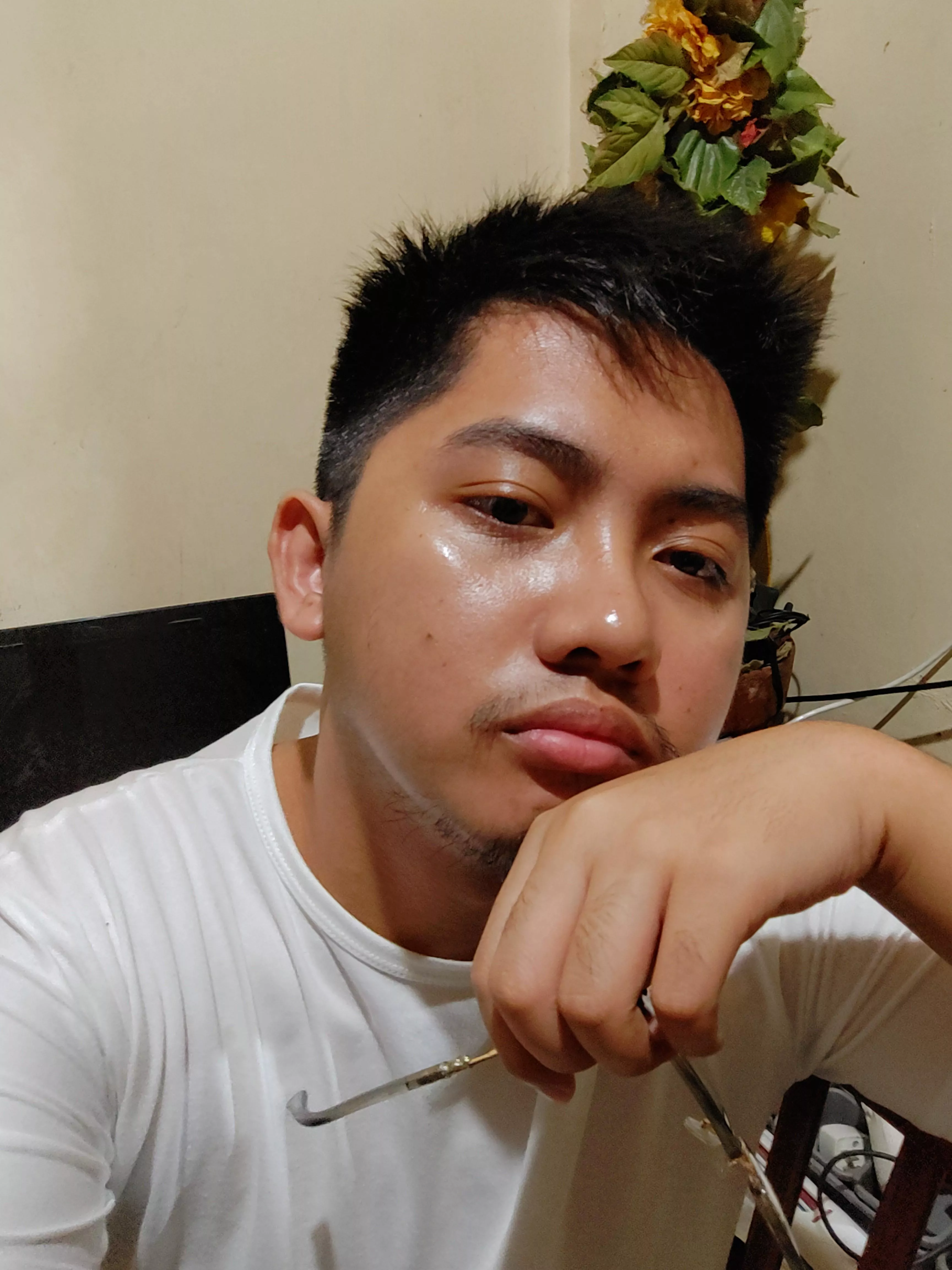 What's your oldest device rn? Mines an old Ideapad Z370. Too bad the gpu died.