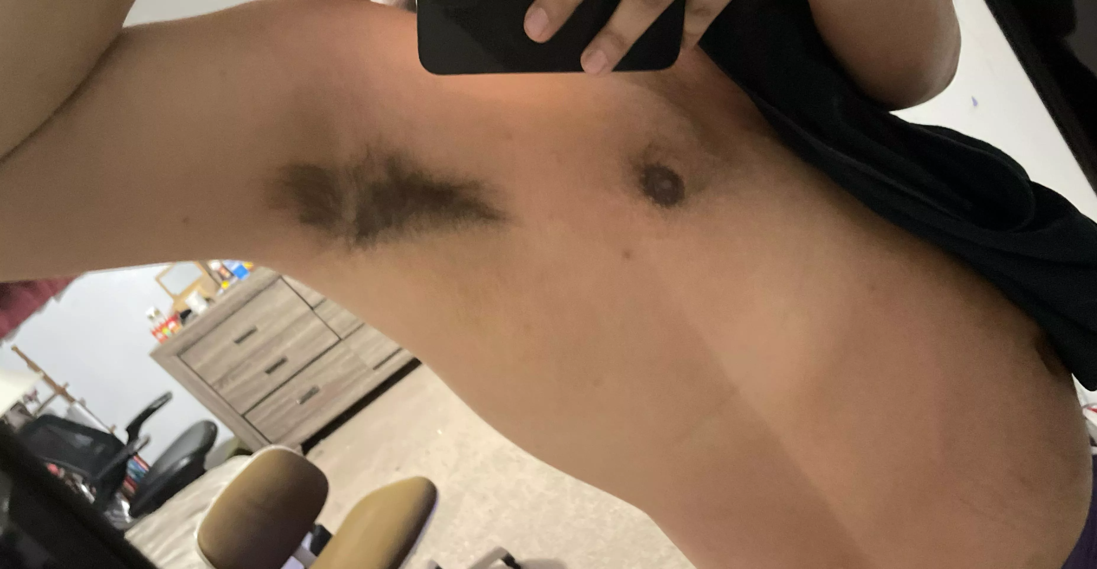 Who smell these pits?