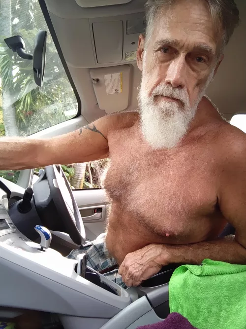 Would you hitch a ride with this Dad?