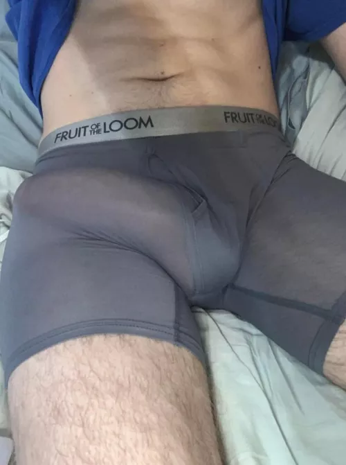 20First post here , does my bulge turn u on?