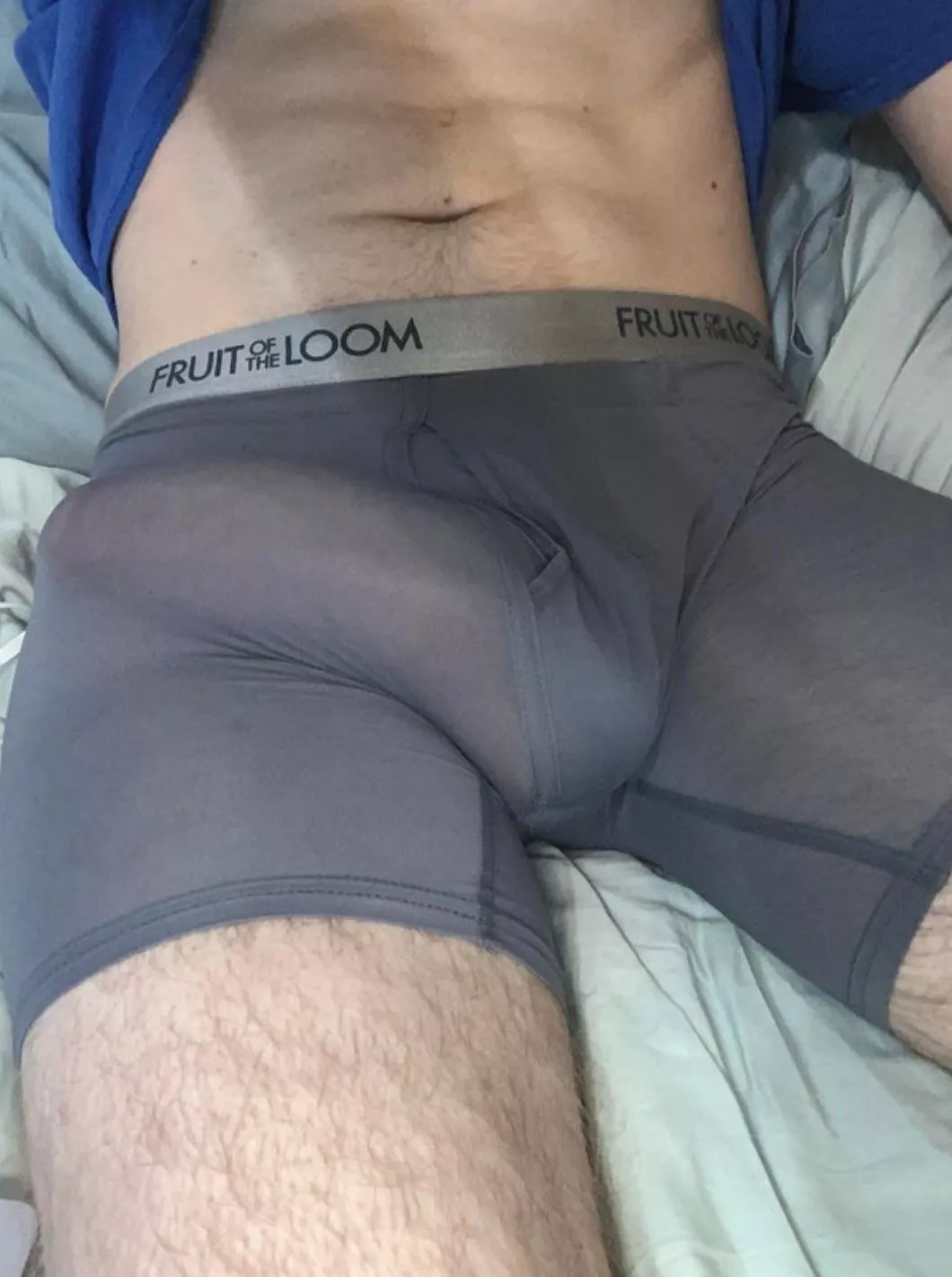 20First post here , does my bulge turn u on?