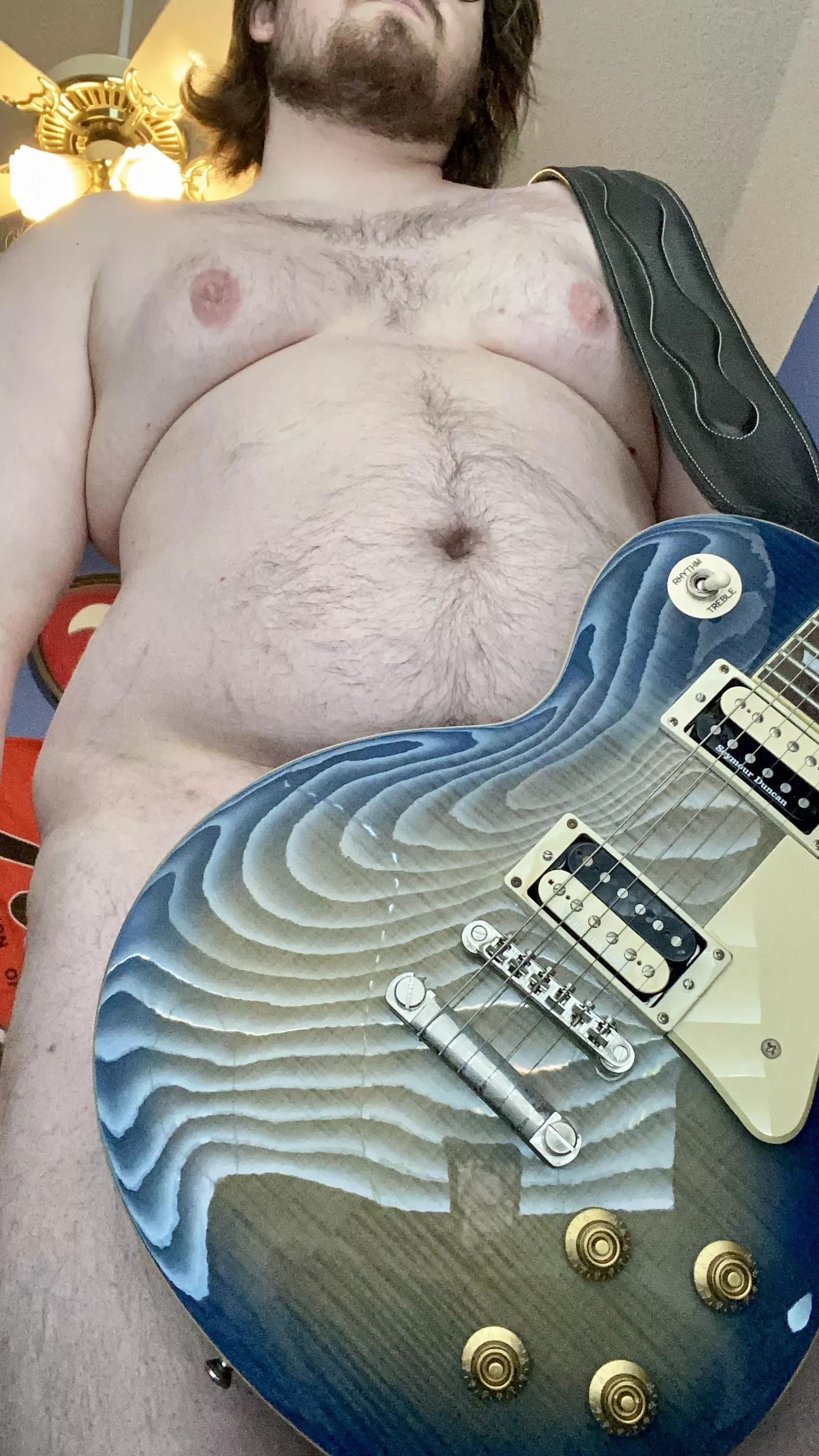 (28) Want me to move my guitar?