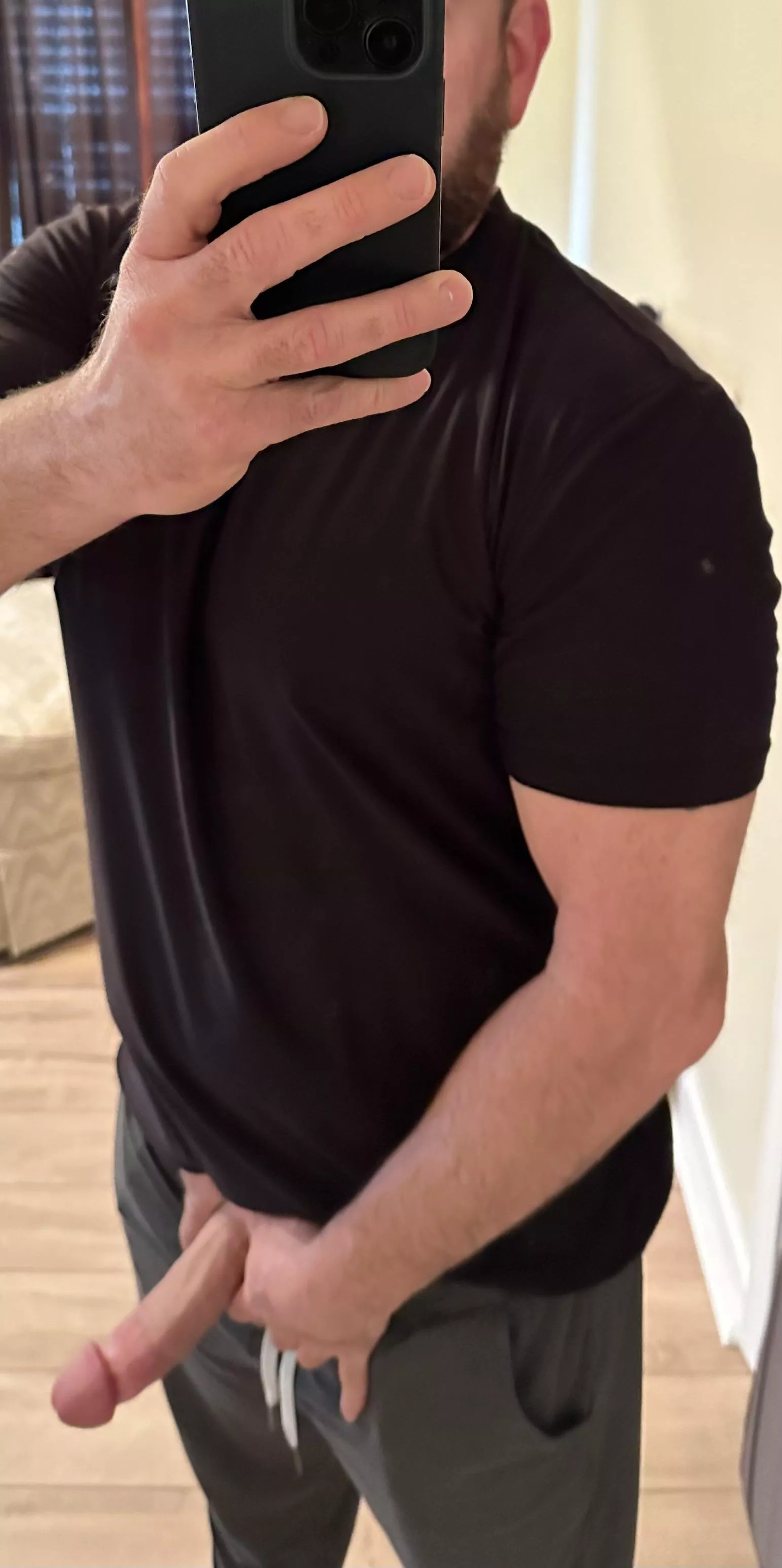 [44] come to the gym with daddy.