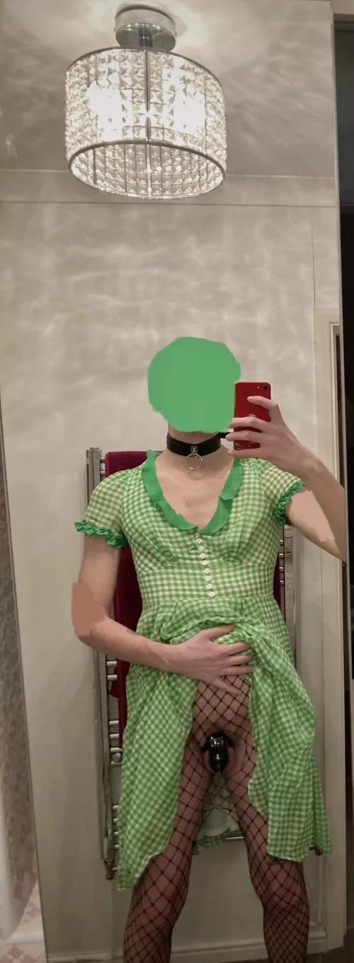 anyone have a lap i can sit on ? 🧪🌼🔒