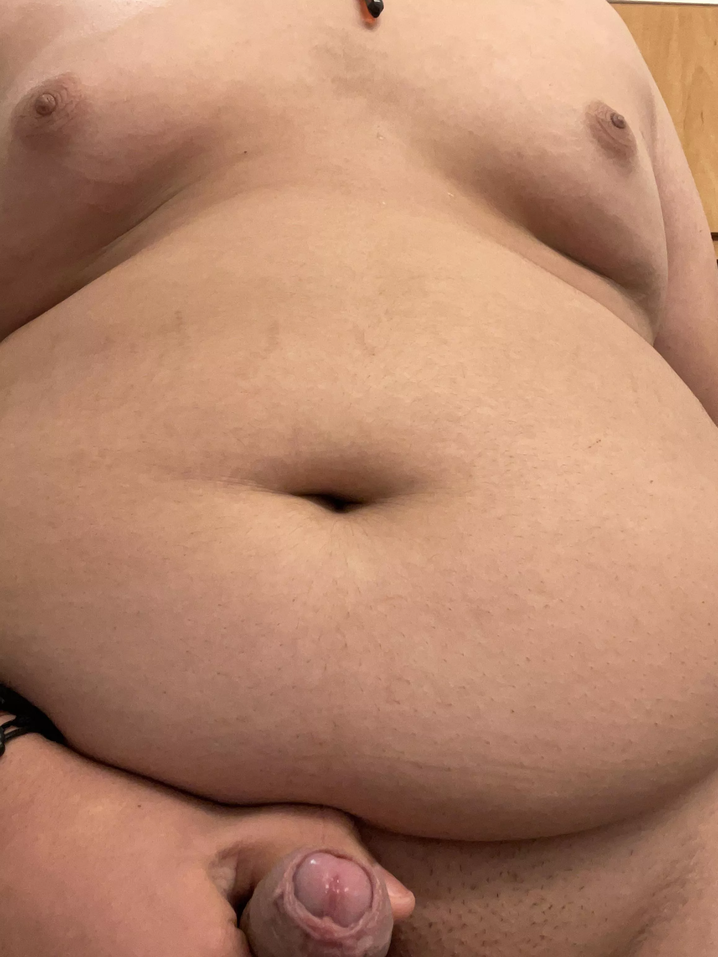 Anyone wanna suck my small fat cock?