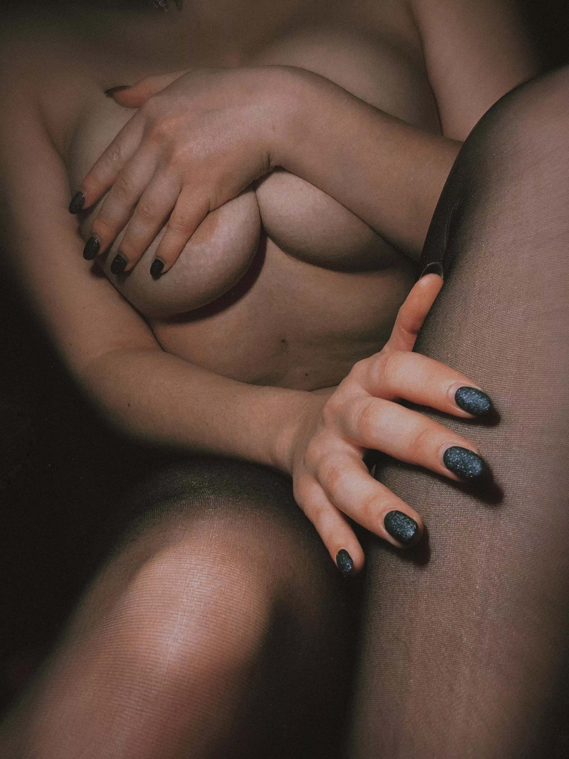 big boobs + tights. what can be better?