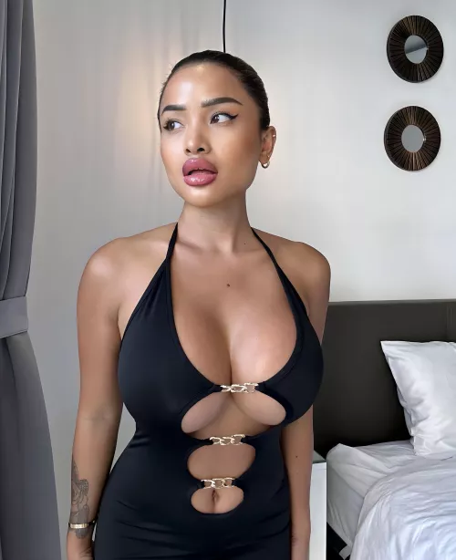 Can I be your Asian trophy doll? 🏆 💝