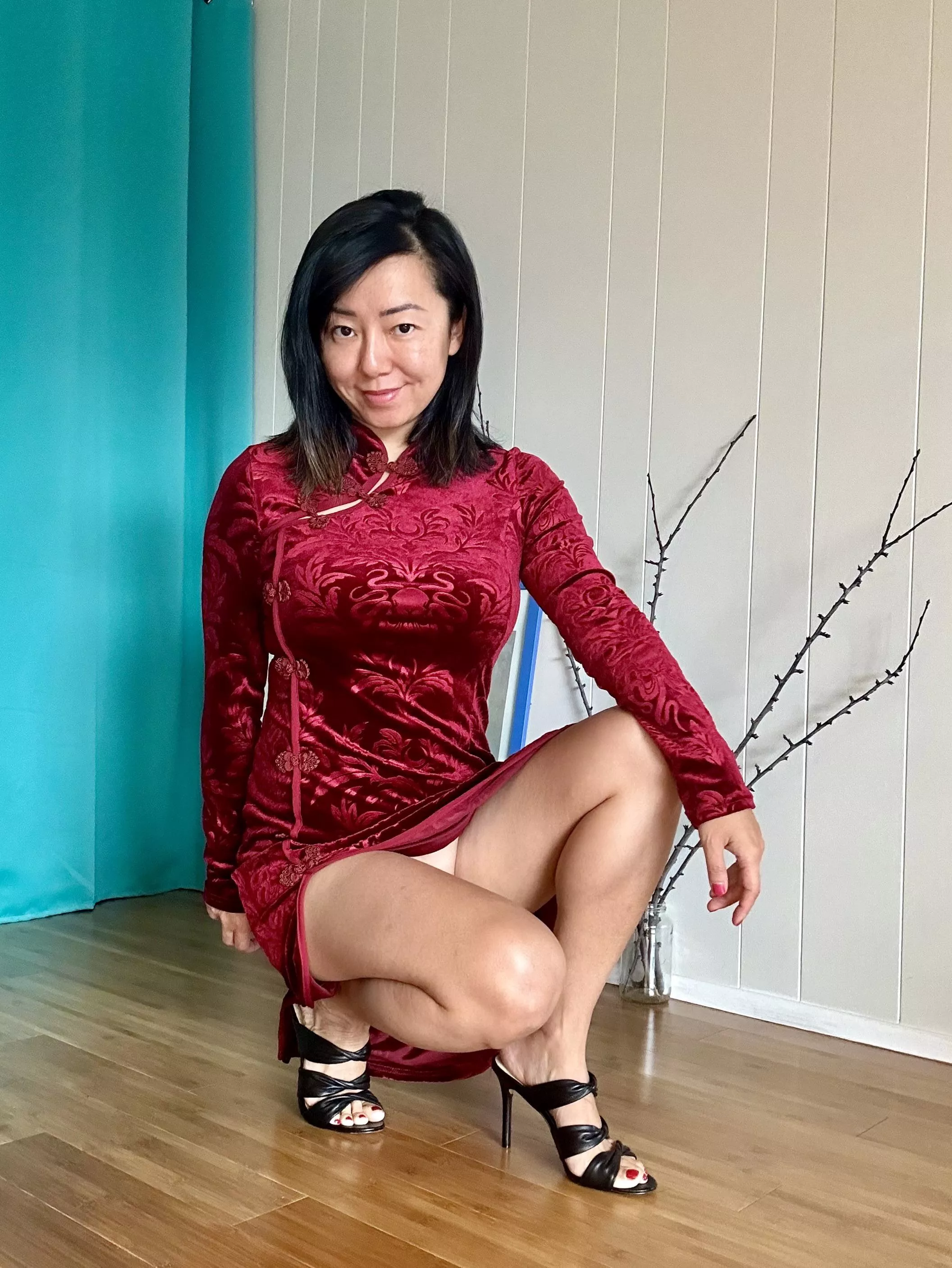 Curious if you like Asians in traditional Cheongsam without panties