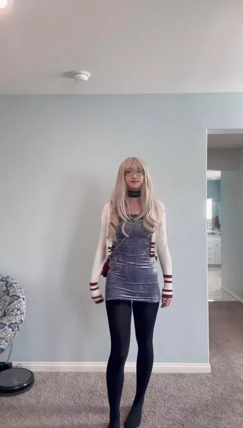 Cute holiday dress pick up. I think it’s cute