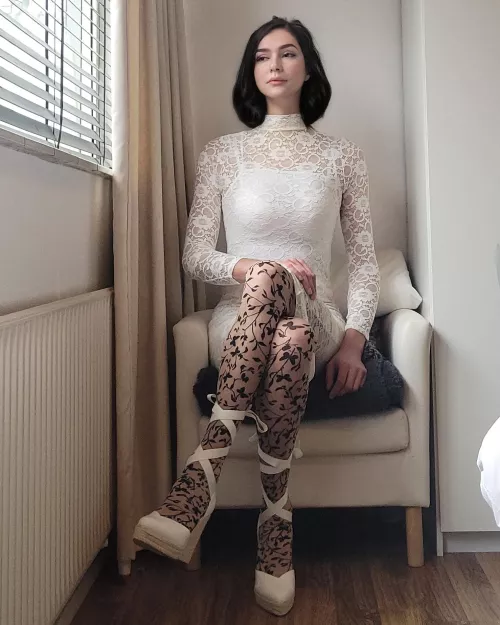 Do you think white suits me?